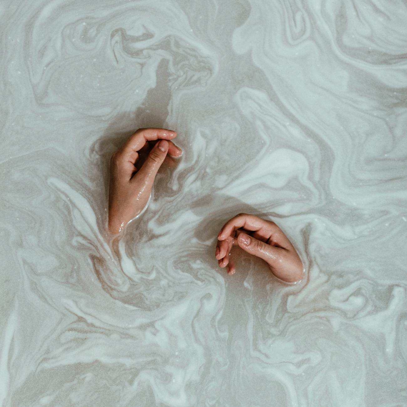 The Art of Mindful Minimalism: Simplifying Your Life for Increased Happiness